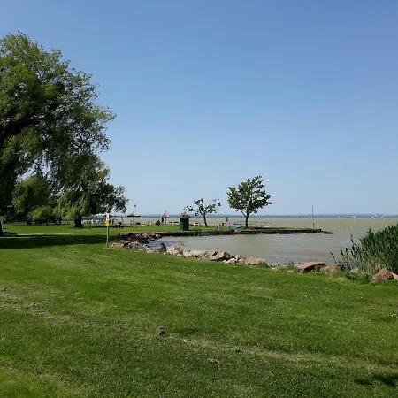 Lilla Apartman * Balatonberény