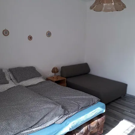 Alloggio in famiglia Lilla Apartman