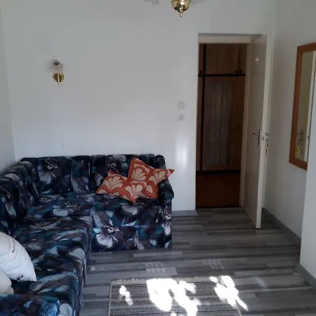 Alloggio in famiglia Lilla Apartman